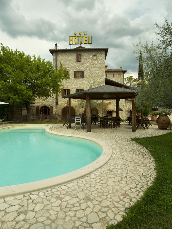 Hotel Benedetti Campello sul Clitunno Exterior foto
